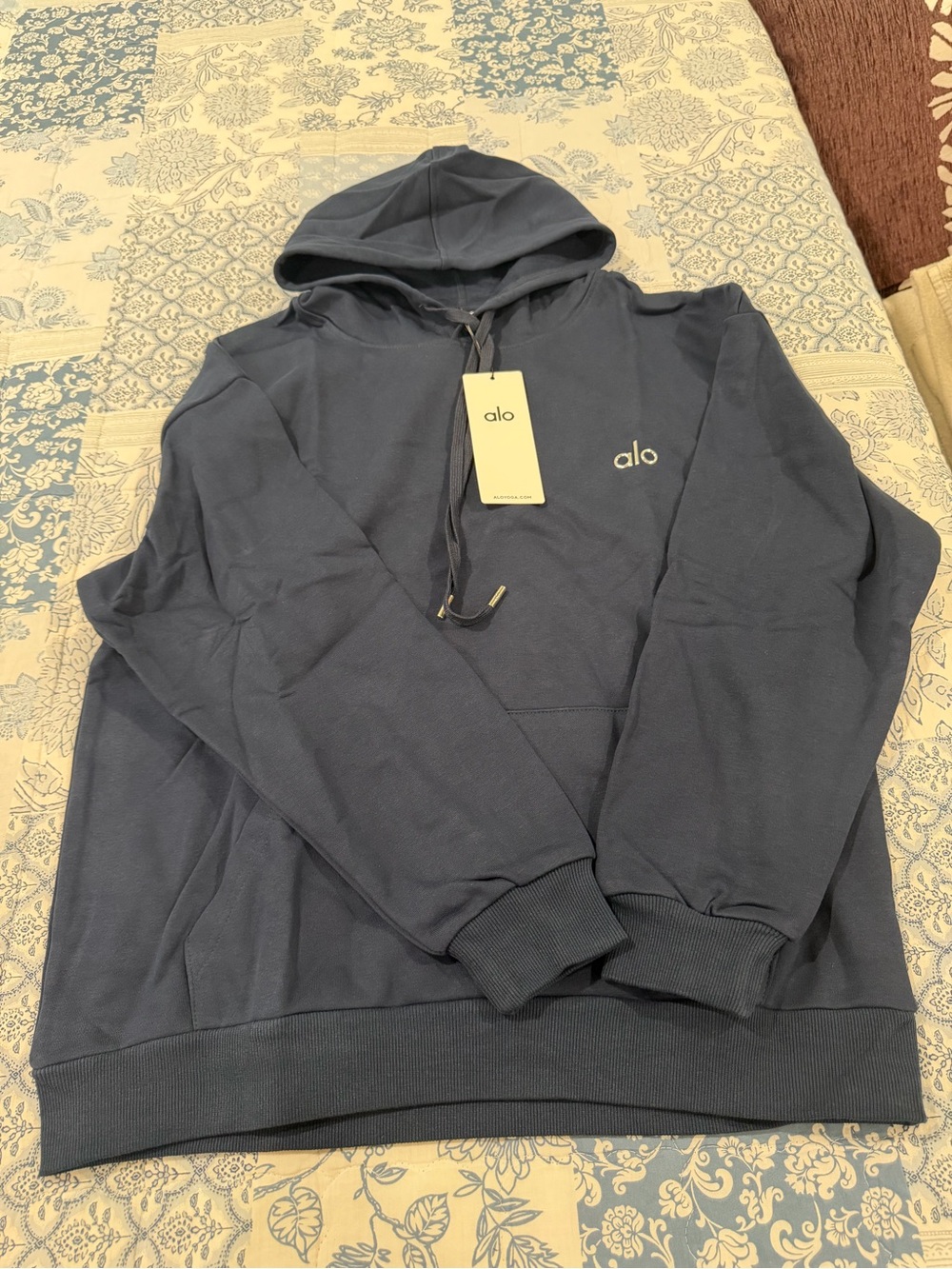 ALO Yoga Men's Slate Blue Hooded Sweatshirt